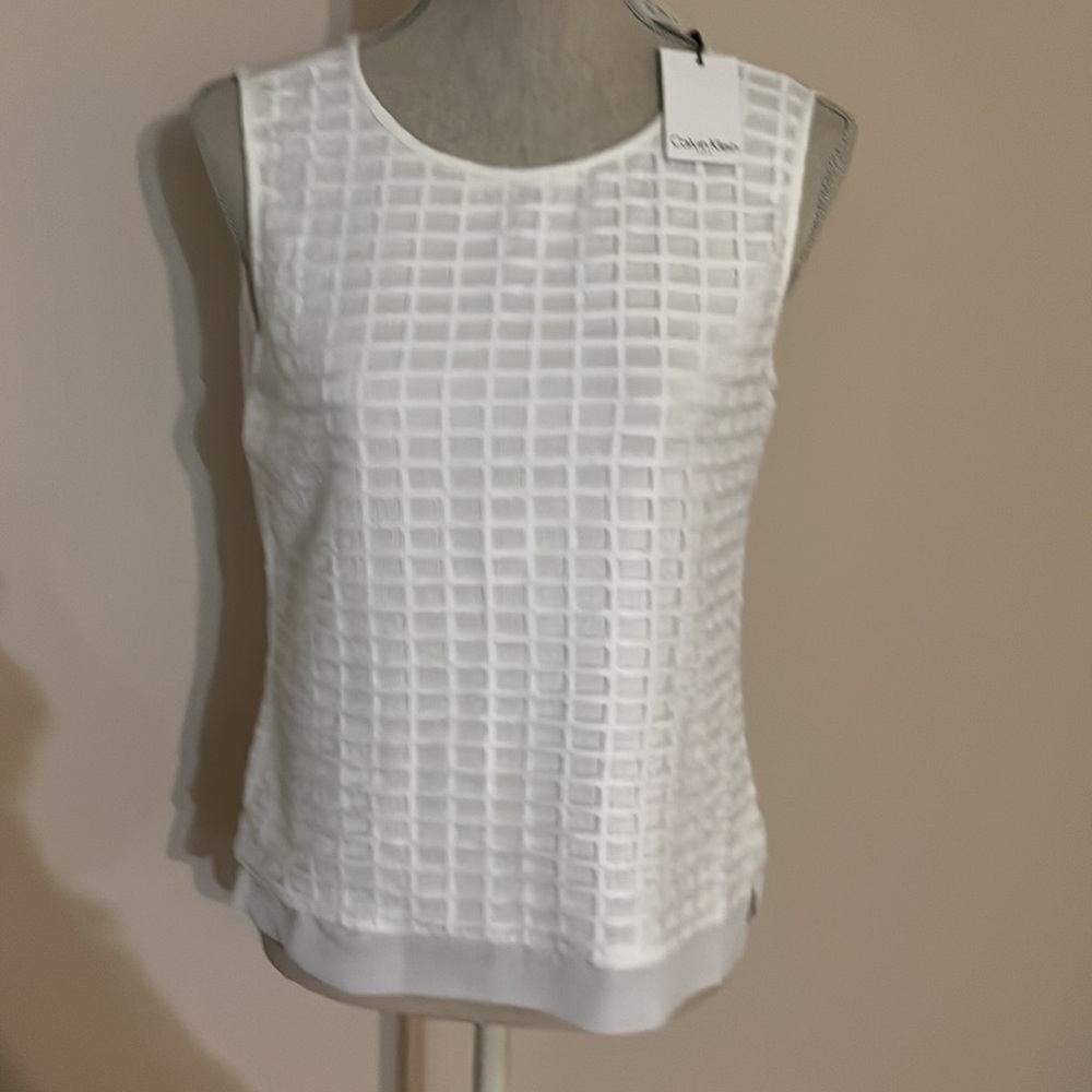 NWT Calvin Klein white top XS fits like S